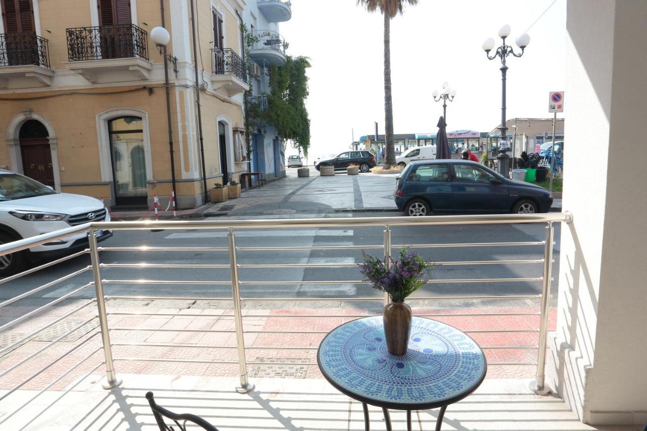 Kris Luxury * Giardini Naxos