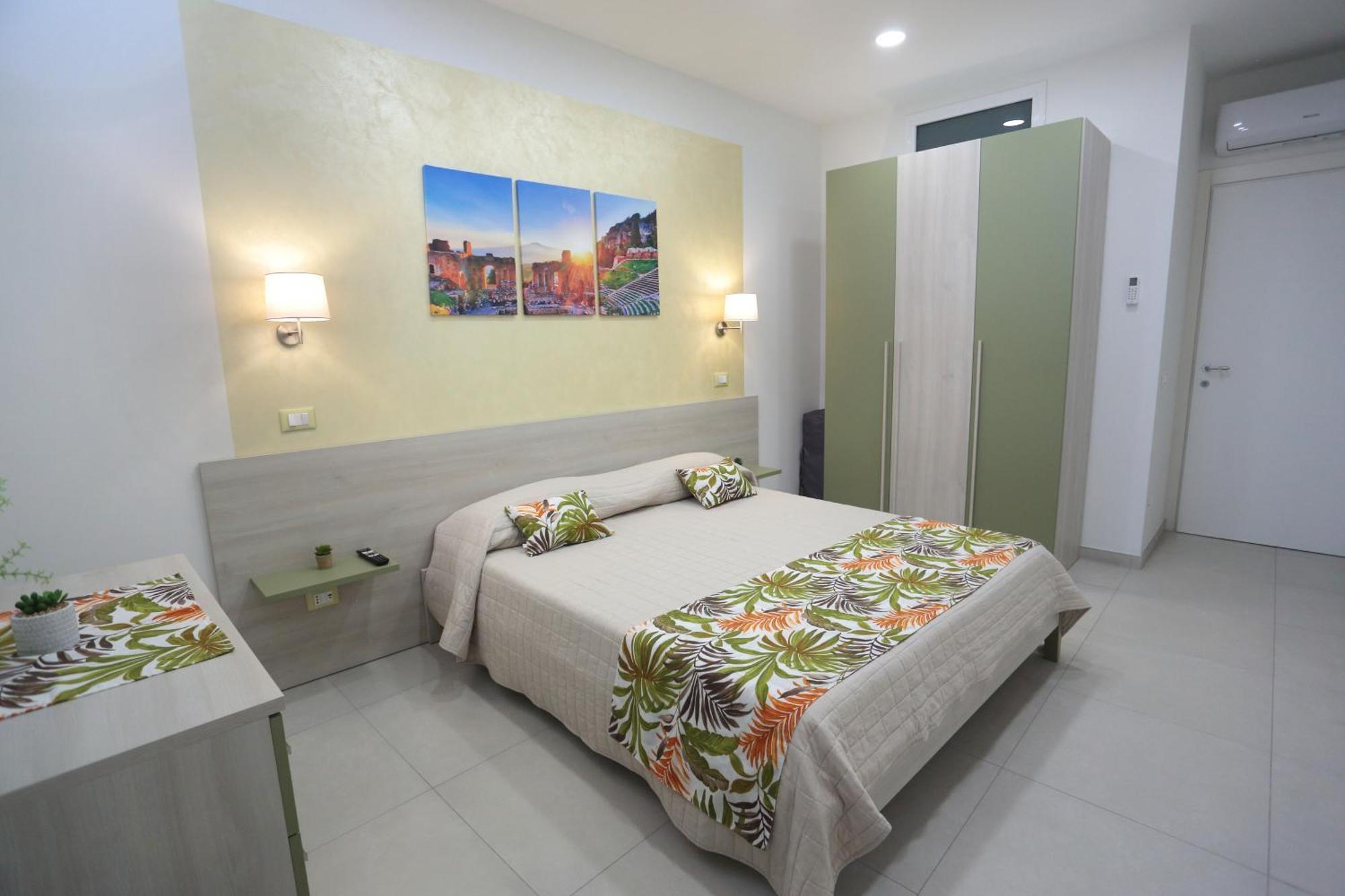 Kris Luxury Giardini Naxos